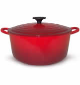 Le Creuset round French oven - cherry red